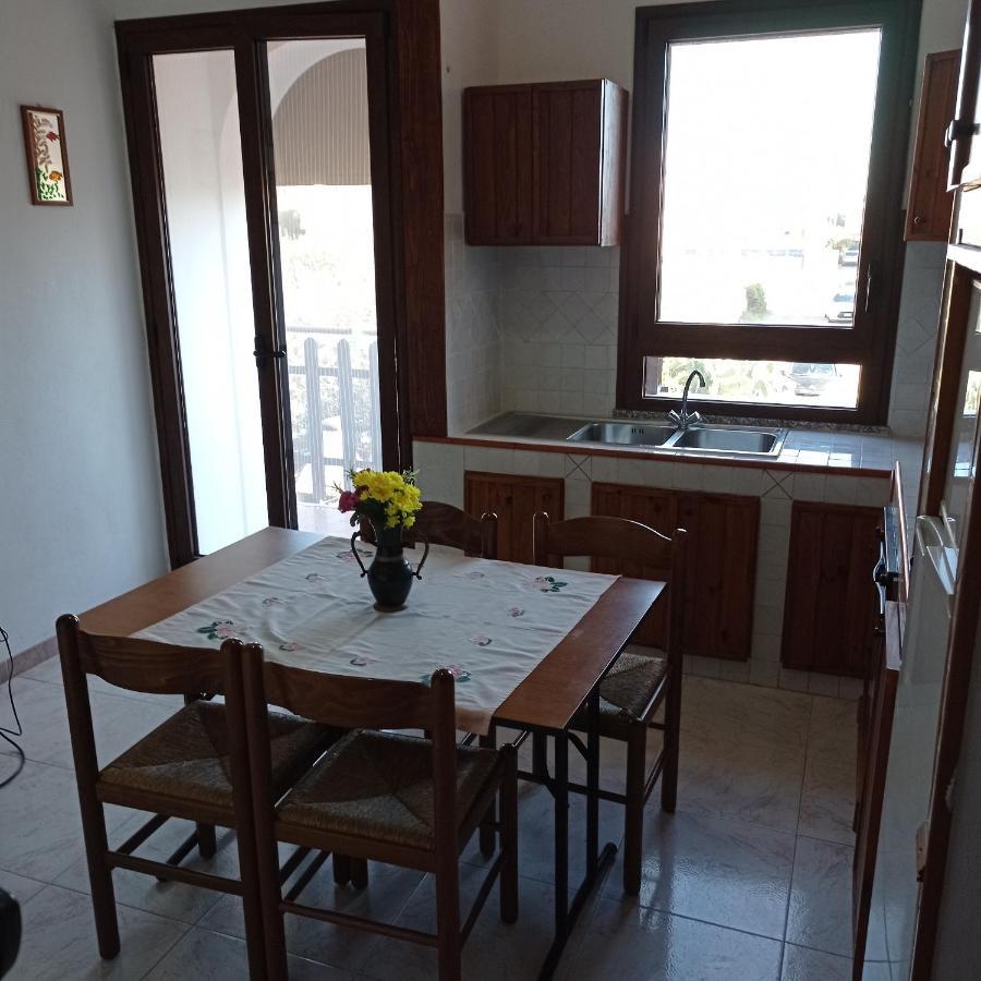 Appartamento Casa Roberta Villa San Pietro Esterno foto